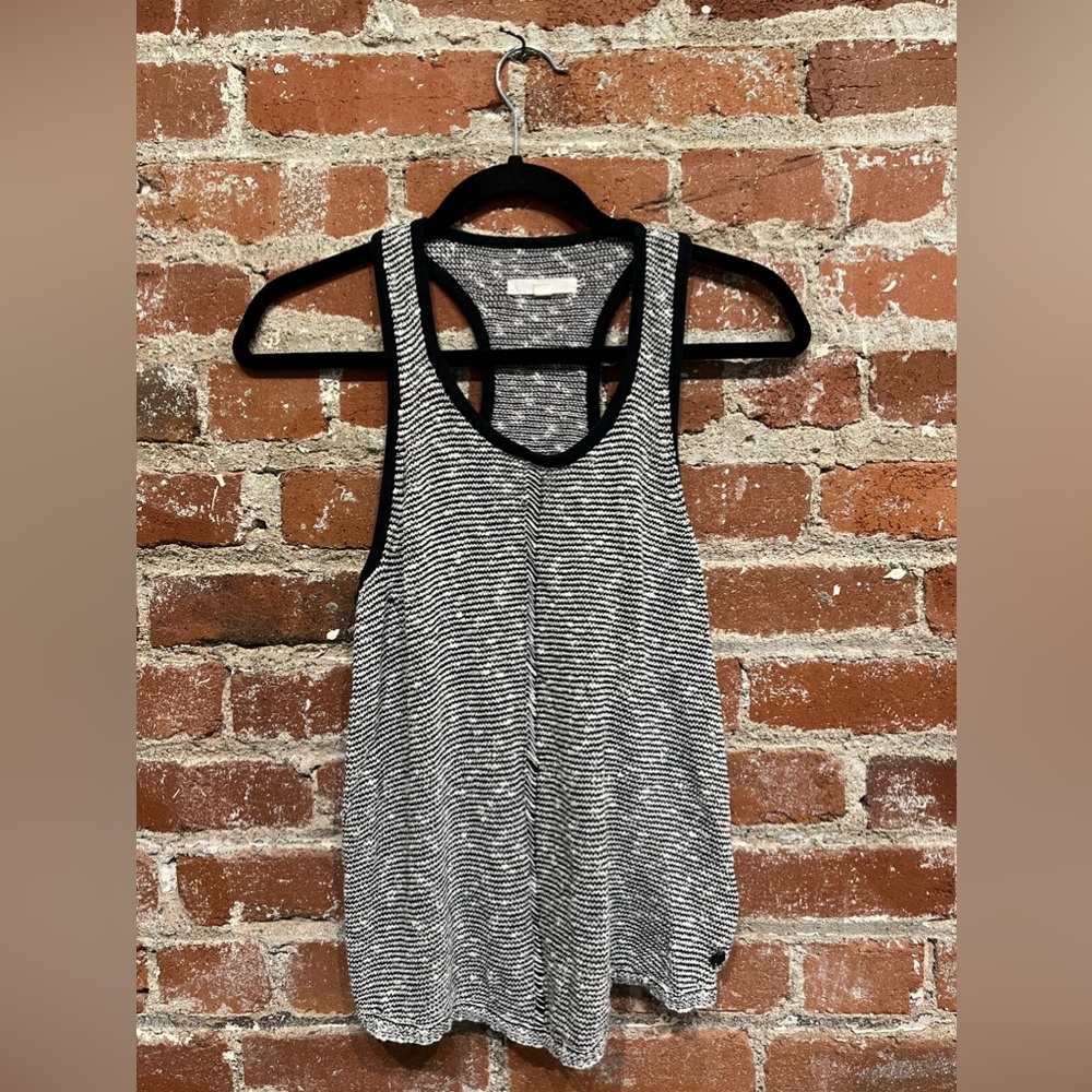 Vans Woven Black/White Tank TopWoman’s Size S